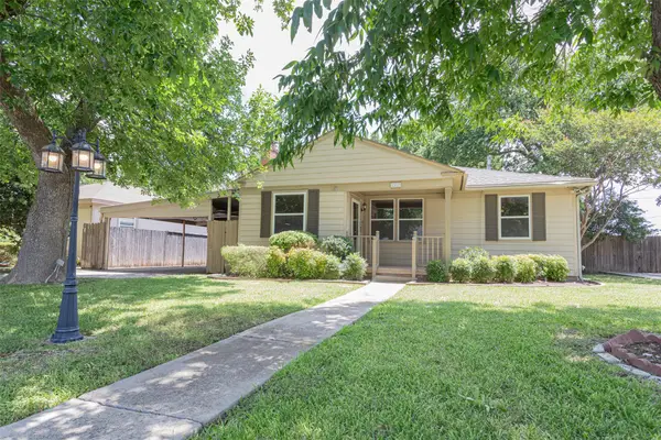 2517 Littlepage Street, Fort Worth, TX 76107