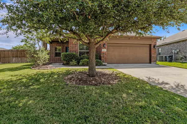 8232 Sleeping Doe Drive, Fort Worth, TX 76179