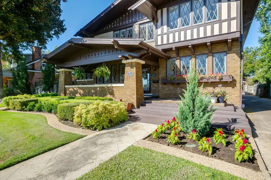 306 Prairie Avenue, Cleburne, TX 76033 - #2