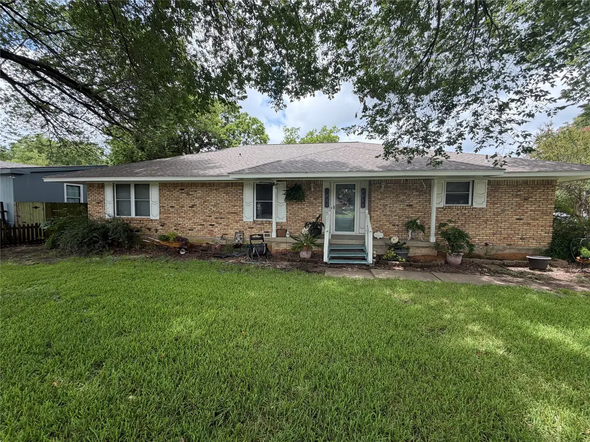 209 N 4th Street, Crandall, TX 75114 - #1