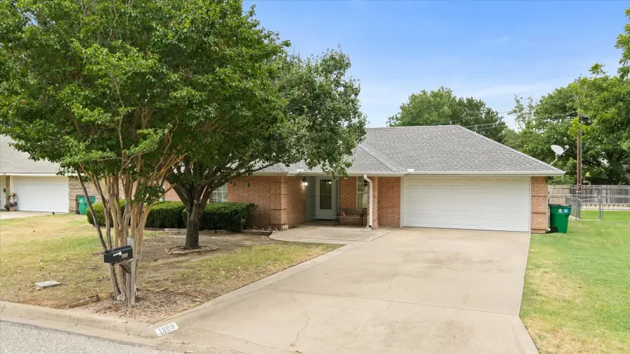 1809 Sprucewood Avenue, Stephenville, TX 76401 - #2