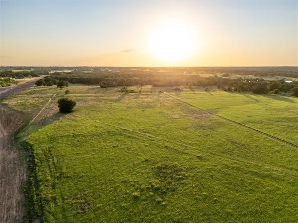 300 County Road 1475, Alvord, TX 76225