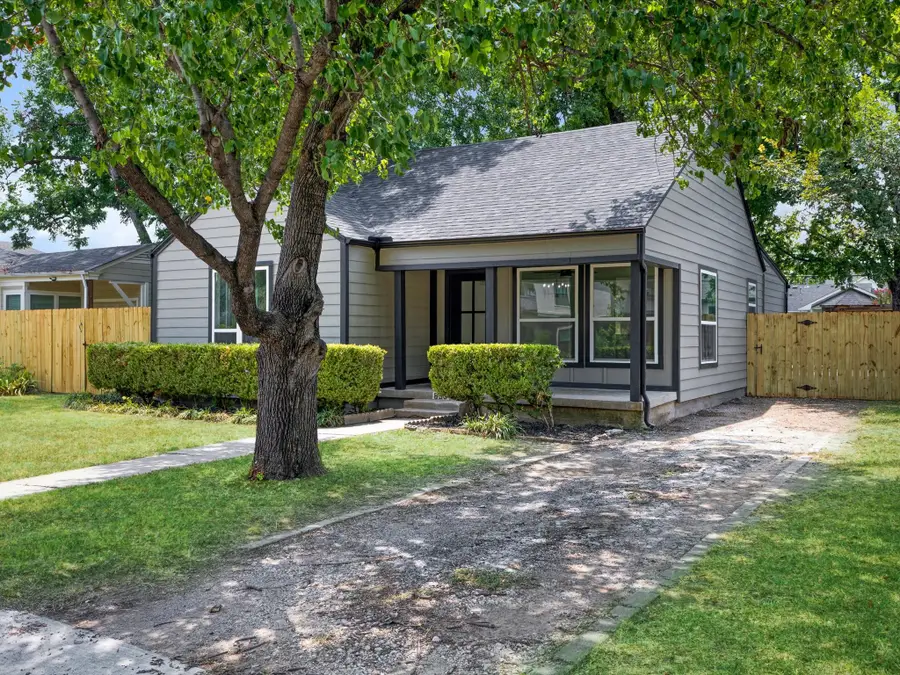833 Springbrook Drive, Fort Worth, TX 76107 - #2