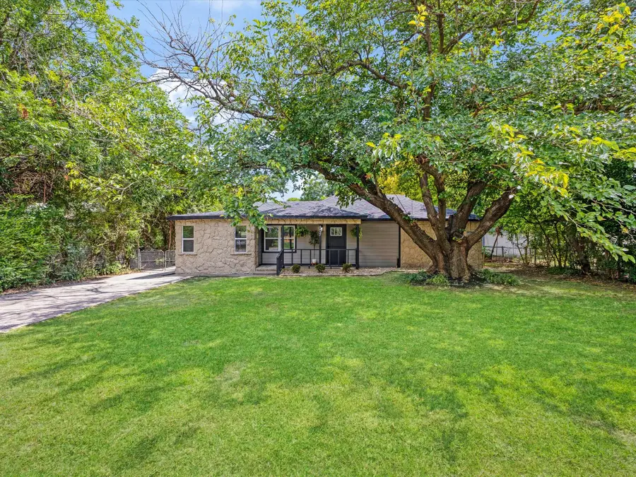 8837 Claiborn Street, Lakeside, TX 76135 - #2