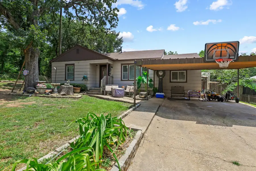 612 E Monterey Street, Denison, TX 75021 - #3