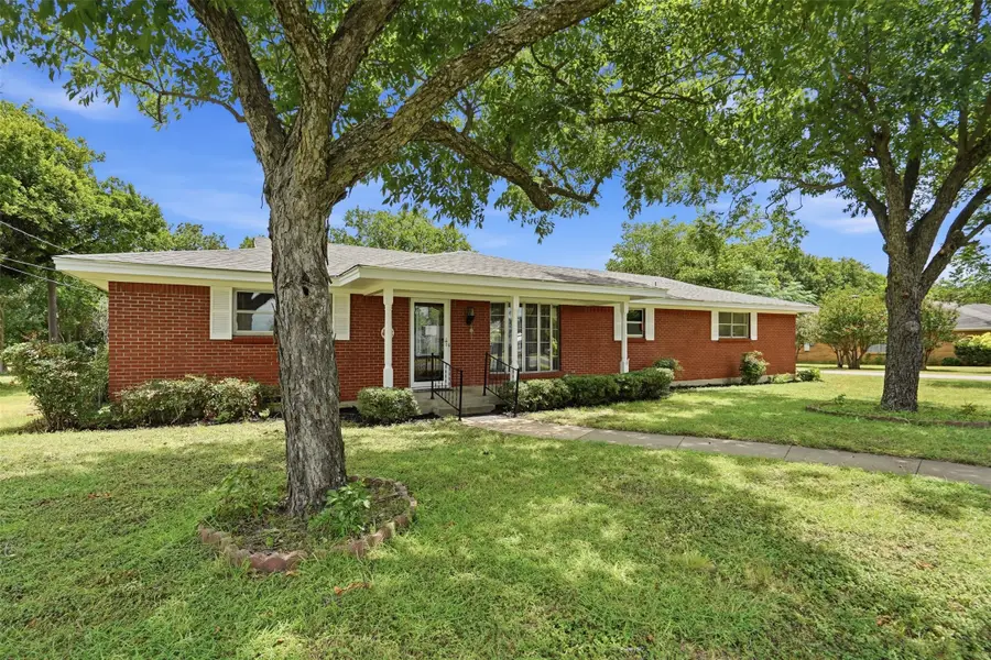 206 Mcanear Street, Cleburne, TX 76033 - #2