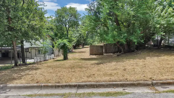 5307 Lovell Avenue, Fort Worth, TX 76107