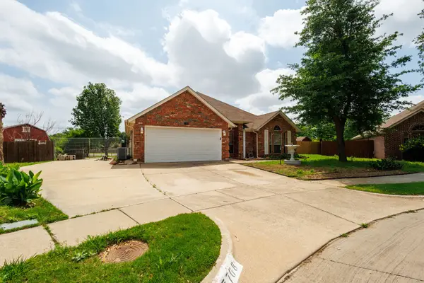 7708 Chandler Court, North Richland Hills, TX 76182