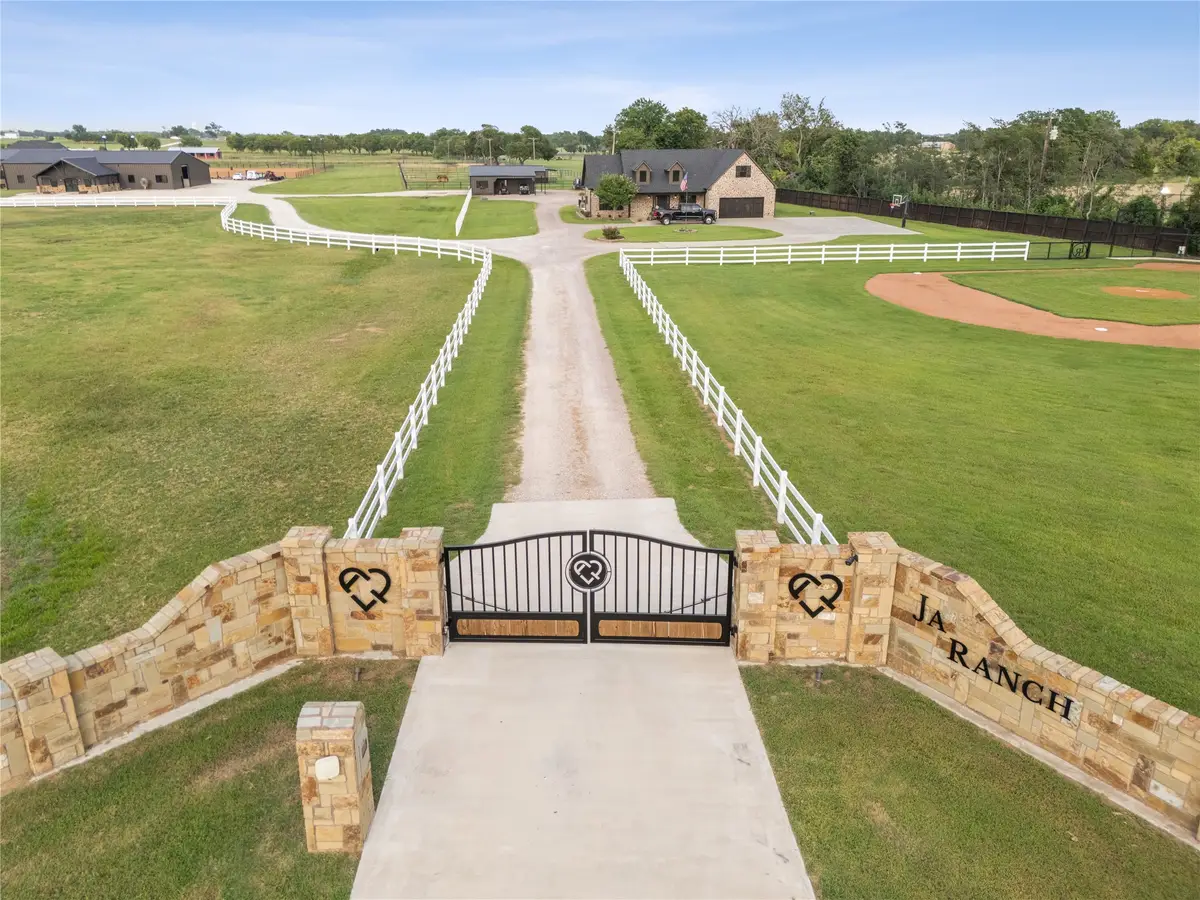 14714 Us Highway 377, Whitesboro, TX 76273 - #1