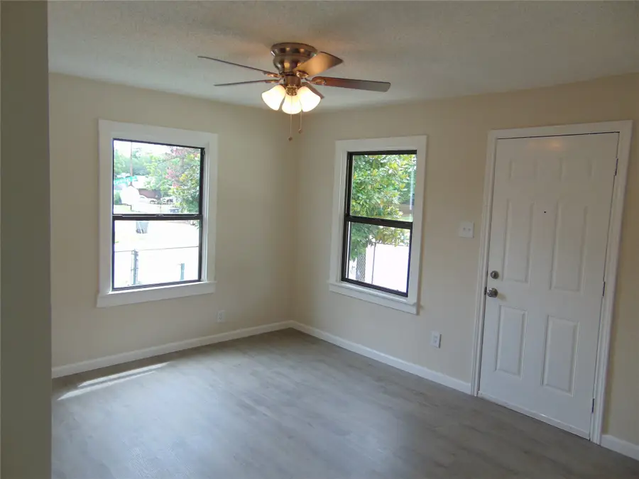 2543 Wilhurt Avenue, Dallas, TX 75216 - #3