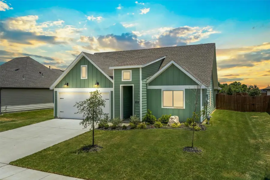 2315 Hydrangea Drive, Pilot Point, TX 76258 - #3