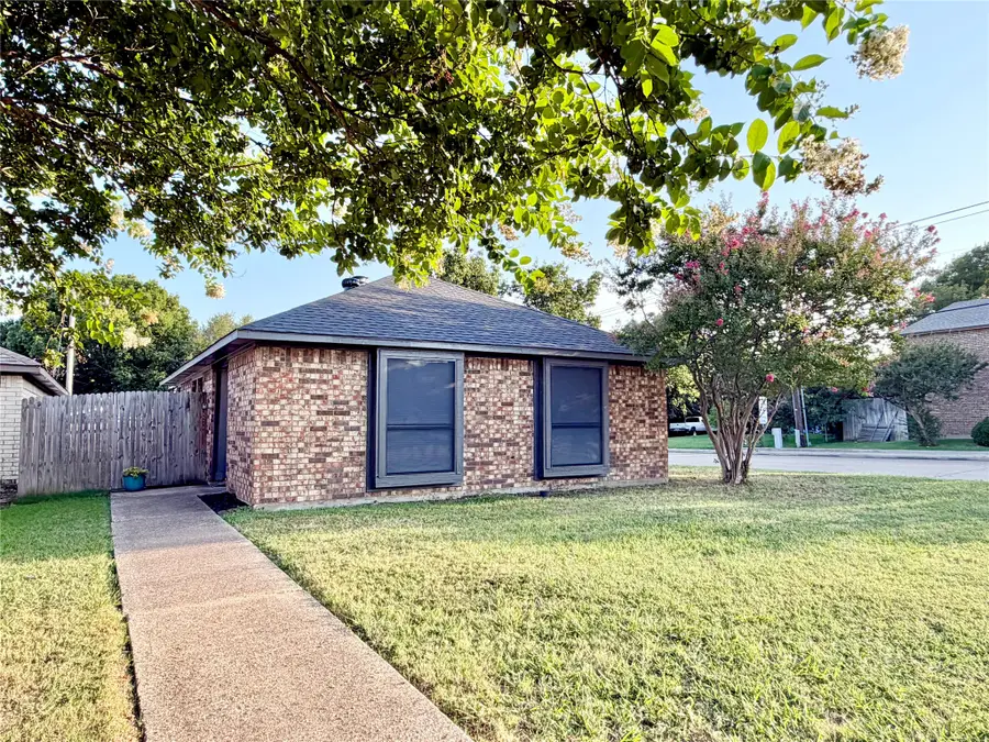 211 E Stone Circle, Wylie, TX 75098 - #2