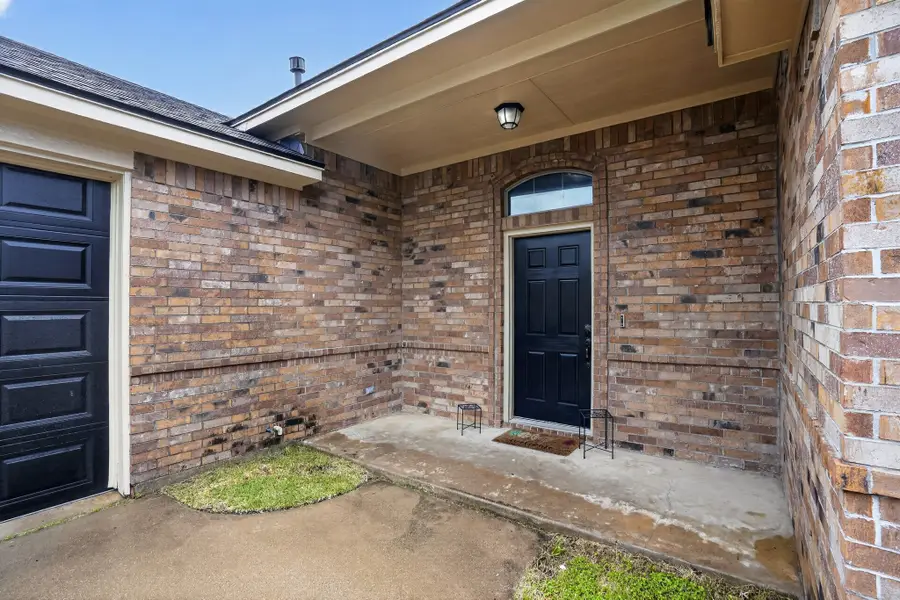 1301 Hyde Park Boulevard, Cleburne, TX 76033 - #2