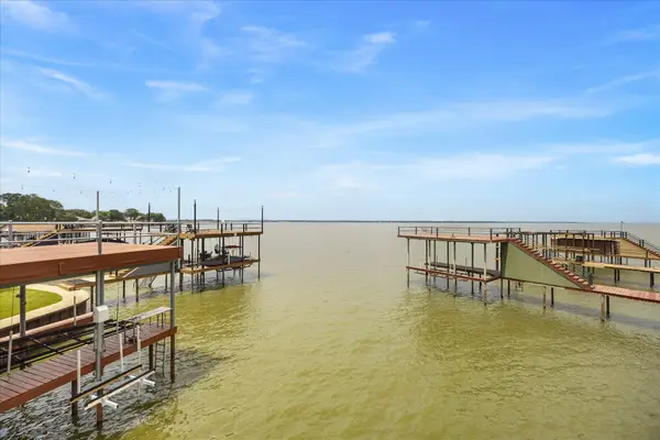 130 Harbor Drive, Gun Barrel City, TX 75156