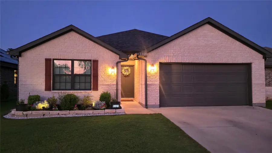 1320 Oak Valley, Denton, TX 76209 - #2