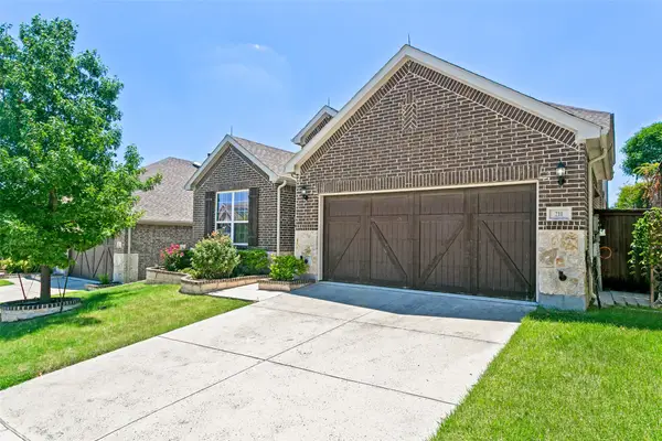 211 Copper Canyon Drive, Lewisville, TX 75067