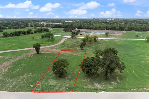 208 Caro Drive, West Tawakoni, TX 75474
