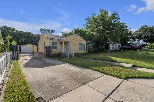 1005 W Clarence Street W, Fort Worth, TX 76117 - #1