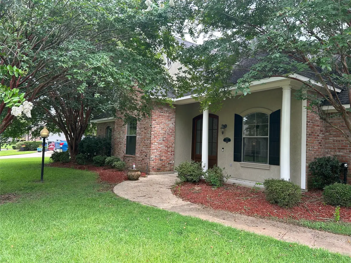 423 Hidden Oaks Circle, Shreveport, LA 71106 - #1