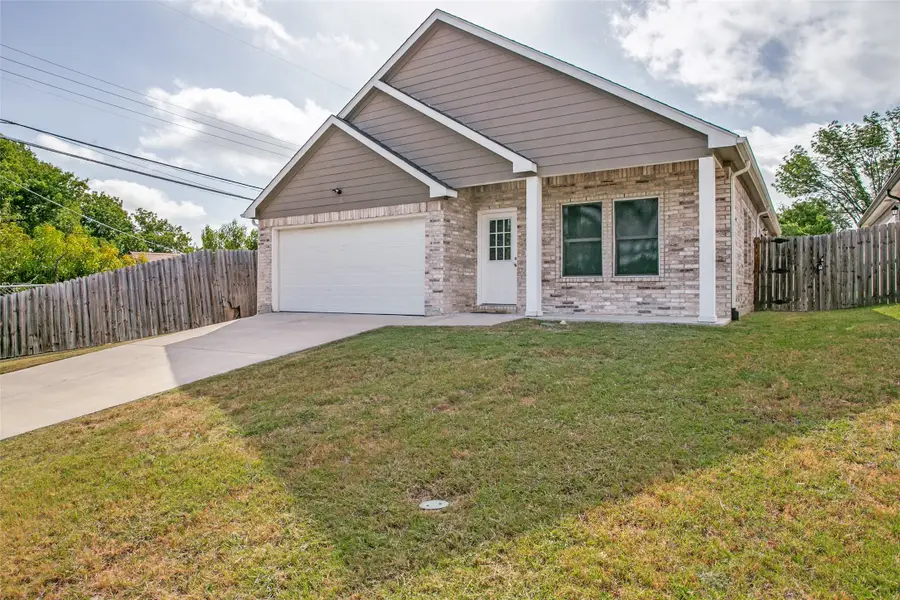 805 N Ridge Drive, White Settlement, TX 76108 - #2