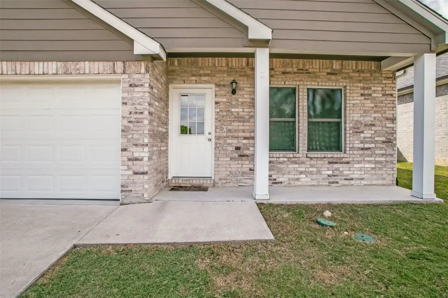 805 N Ridge Drive, White Settlement, TX 76108 - #3