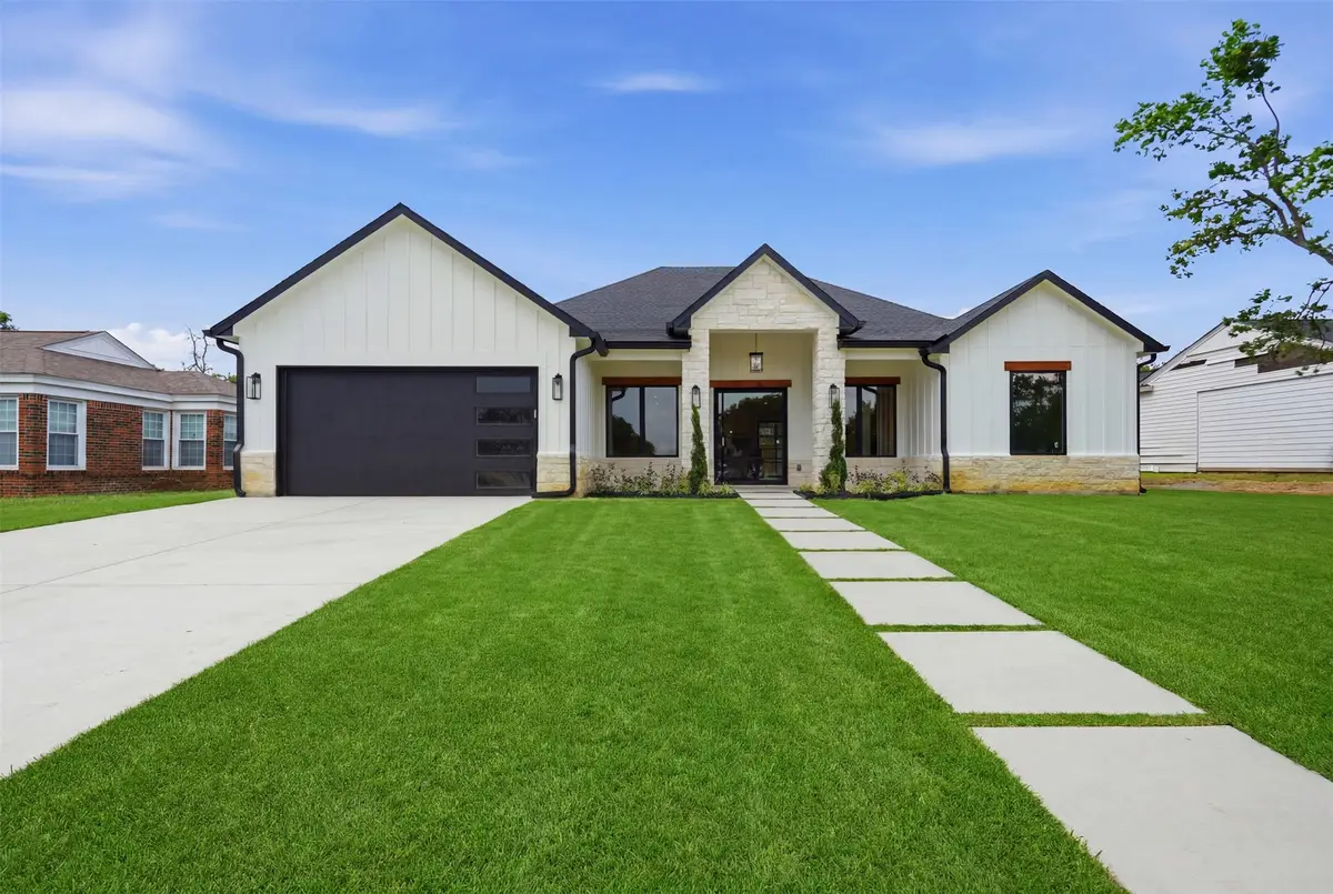 6404 Camp Bowie Boulevard, Fort Worth, TX 76116 - #1