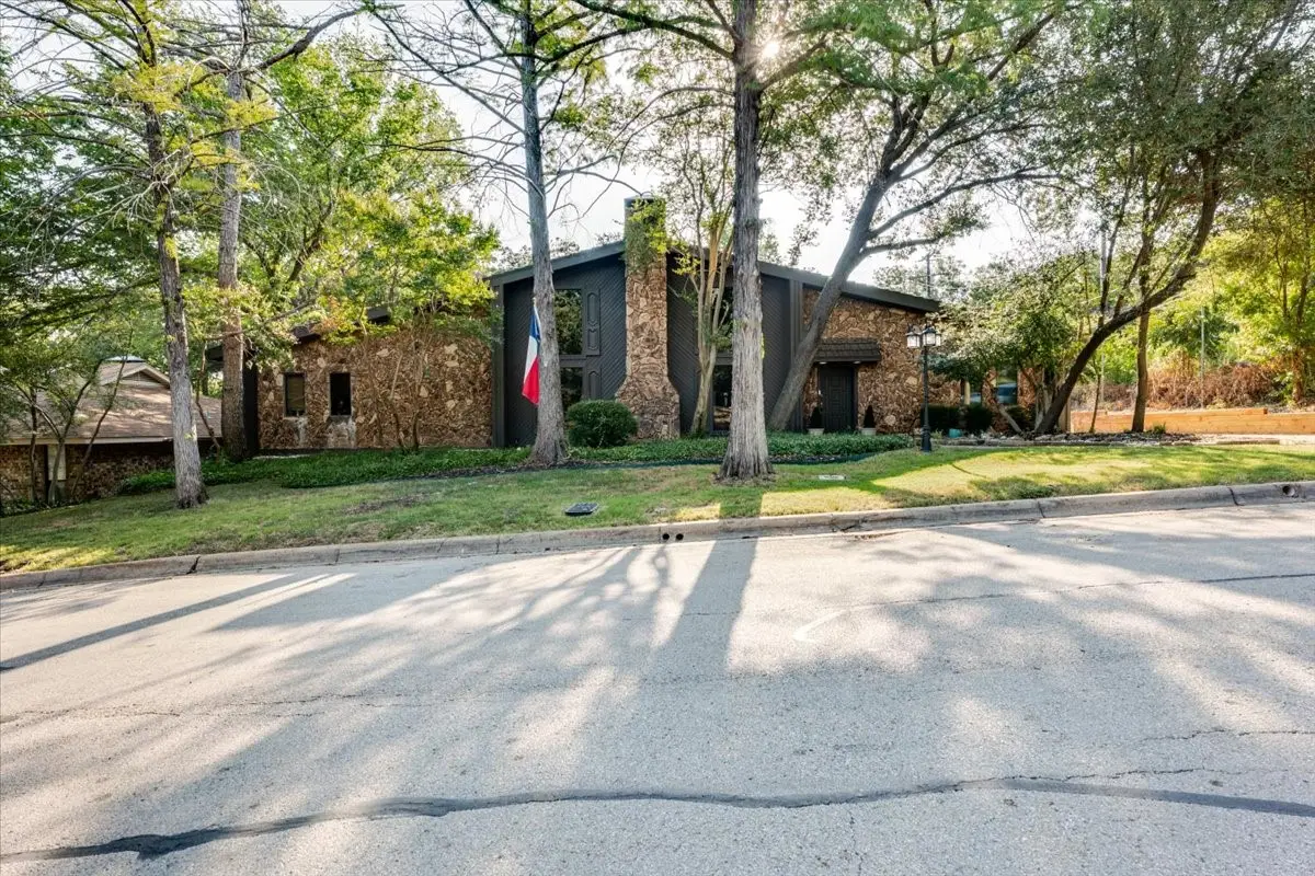 1459 Warrington Court, Fort Worth, TX 76112 - #1