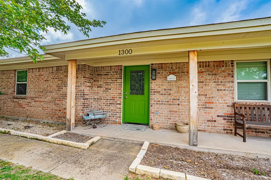 1300 4th Street, Granbury, TX 76048 - #3