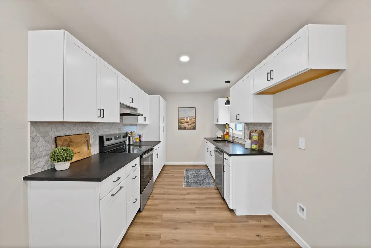 1104 E Russell Avenue, Carrollton, TX 75006 - #1
