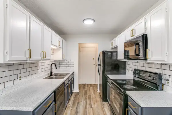 3600 Hulen Park Circle Circle, Fort Worth, TX 76123