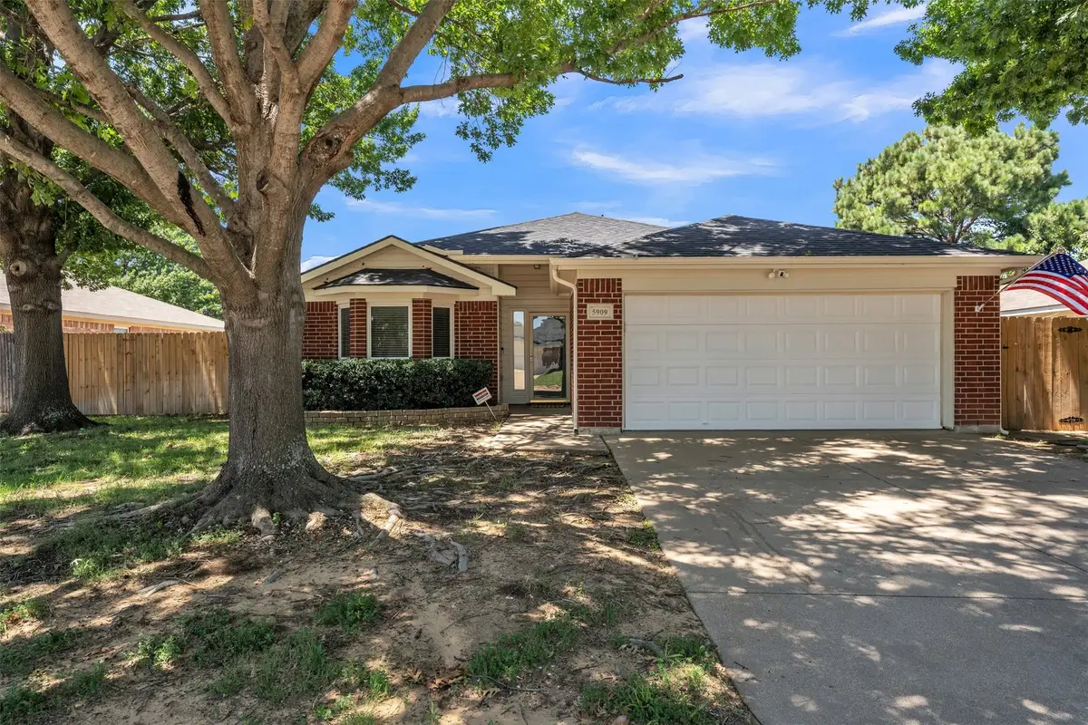 5909 Colebrook Court, Arlington, TX 76017 - #1