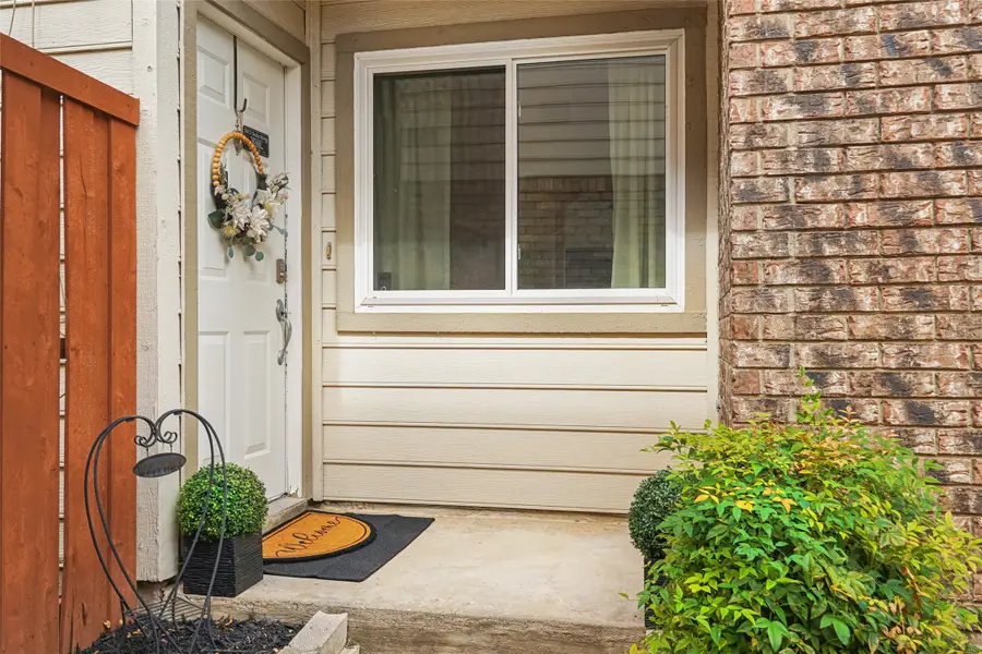 1209 Broken Arrow Trail, Carrollton, TX 75007 - #2