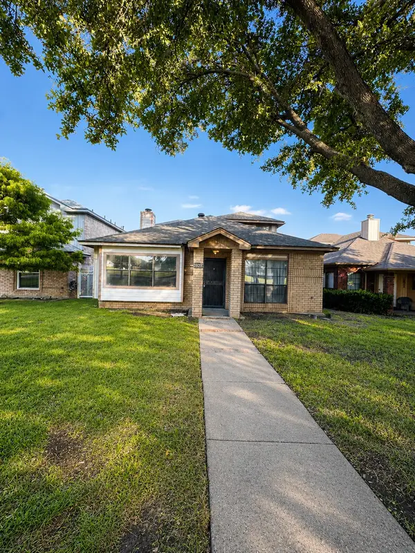 1928 La Prada Parkway, Mesquite, TX 75150
