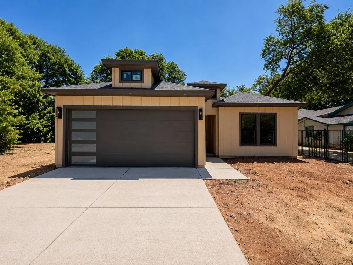 3804 De Maggio Avenue, Dallas, TX 75210 - #1
