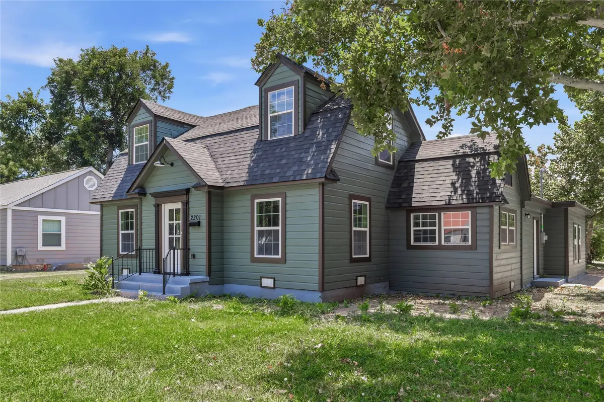 2201 Vincent Street, Brownwood, TX 76801 - #1