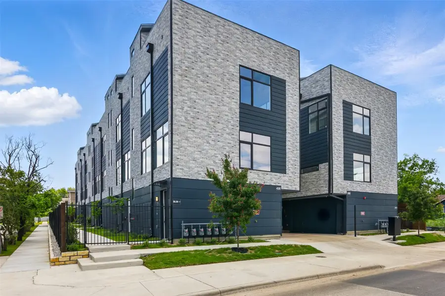 430 E 8th, Dallas, TX 75203 - #2