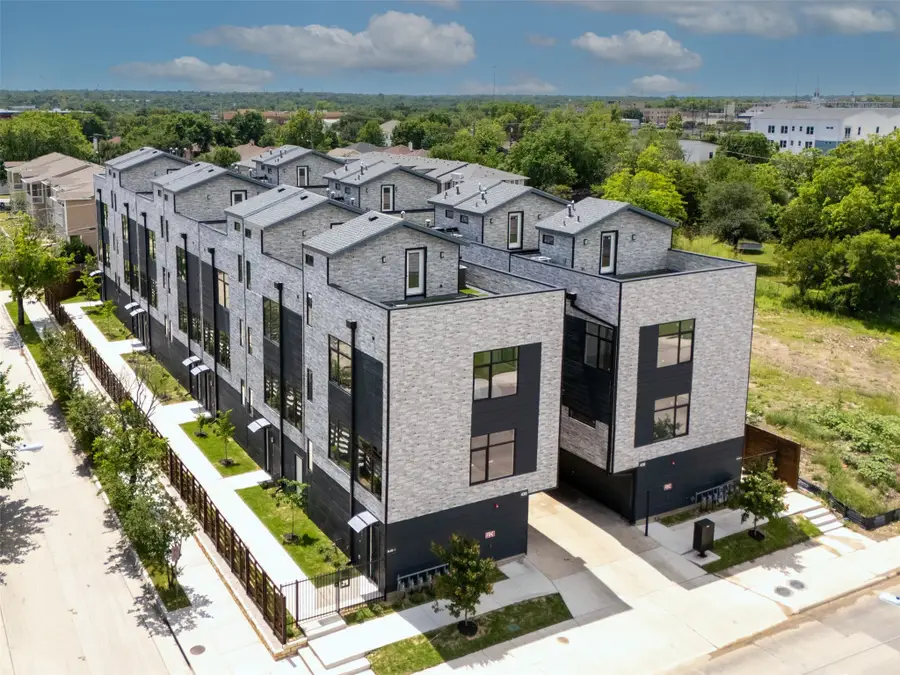 430 E 8th, Dallas, TX 75203 - #3
