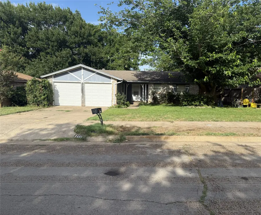 1410 Oakbrook Street, Lancaster, TX 75134 - #2