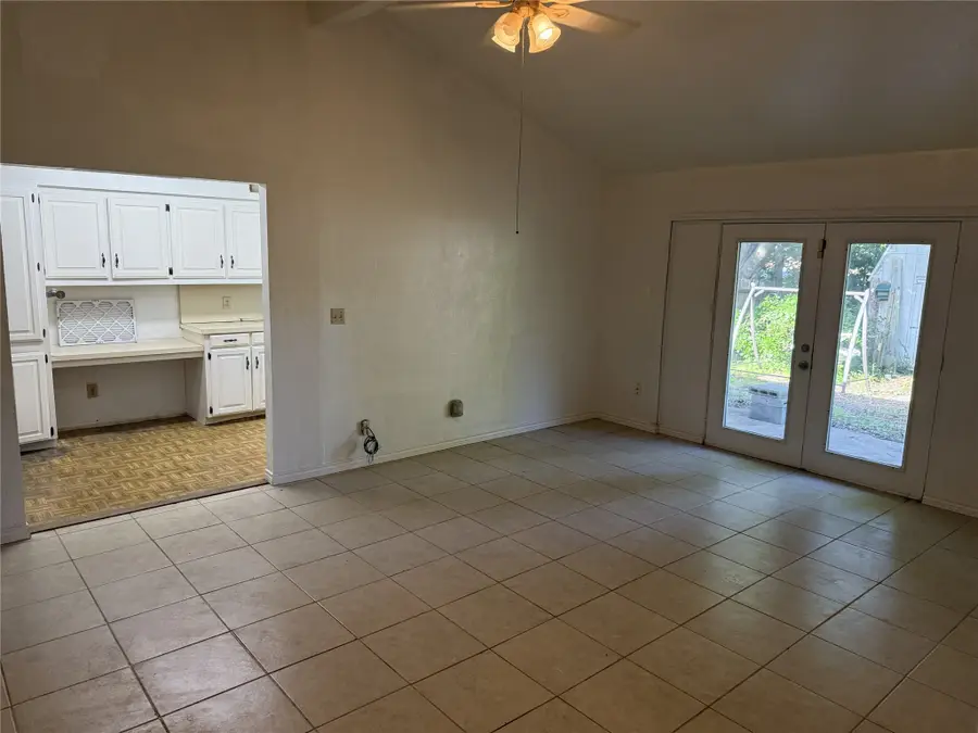 1410 Oakbrook Street, Lancaster, TX 75134 - #3