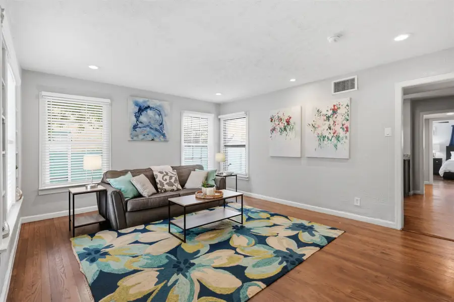 610 Winston Street, Dallas, TX 75208 - #3
