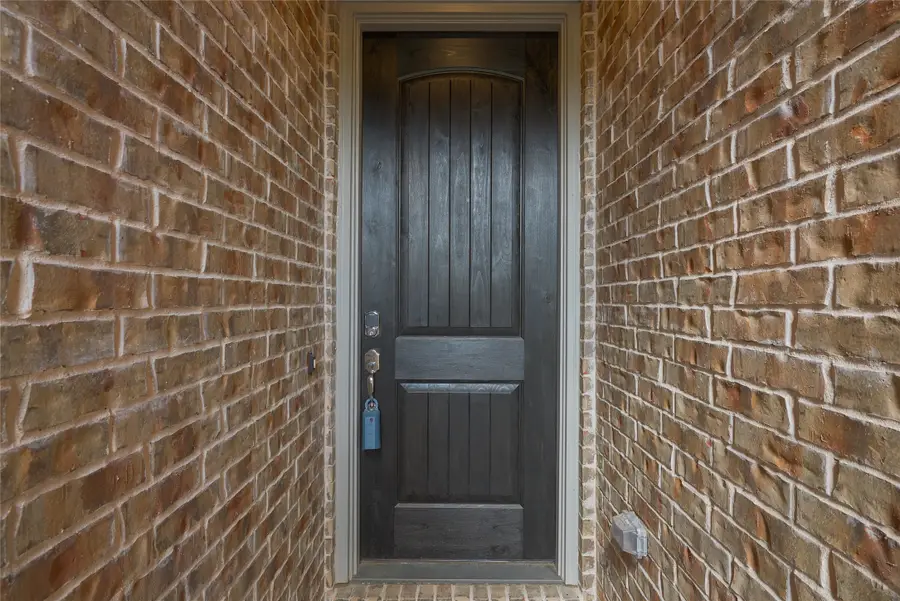 509 Hutchinson Lane, Lewisville, TX 75077 - #2