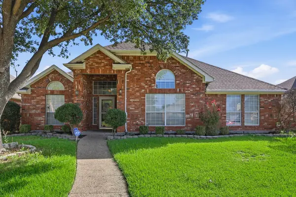1718 Creek Valley Road, Mesquite, TX 75181