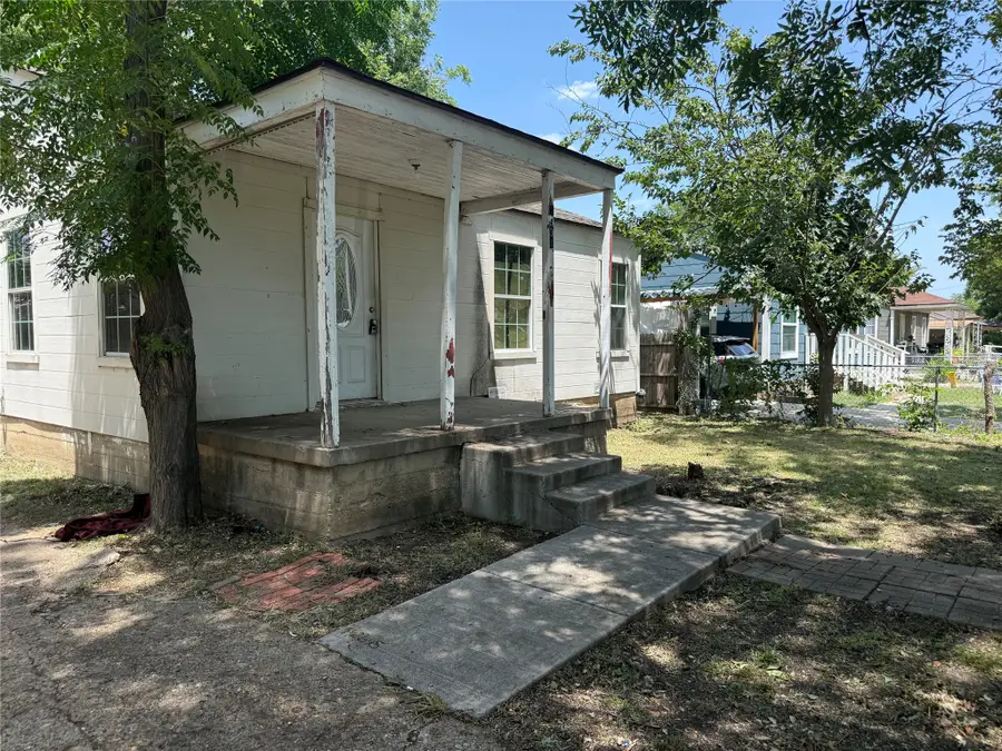 2631 Bentley Avenue, Dallas, TX 75211 - #3