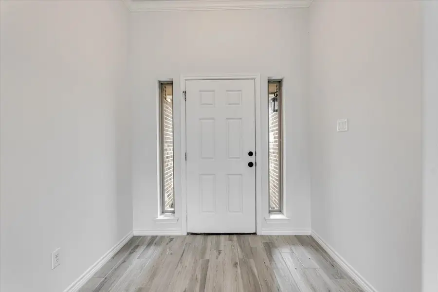1007 SW 2nd Avenue, Mineral Wells, TX 76067 - #3