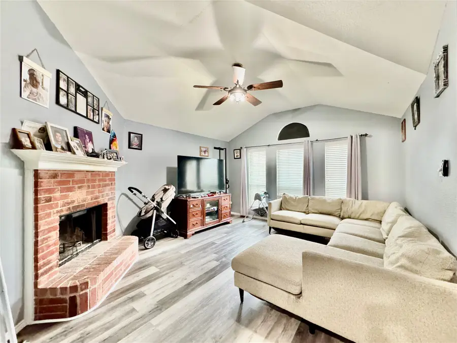 123 Breanna Way, Waxahachie, TX 75165 - #2