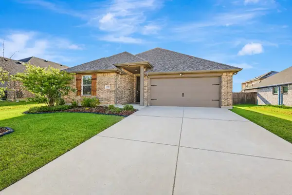 3020 Cliffview Drive, Sanger, TX 76266