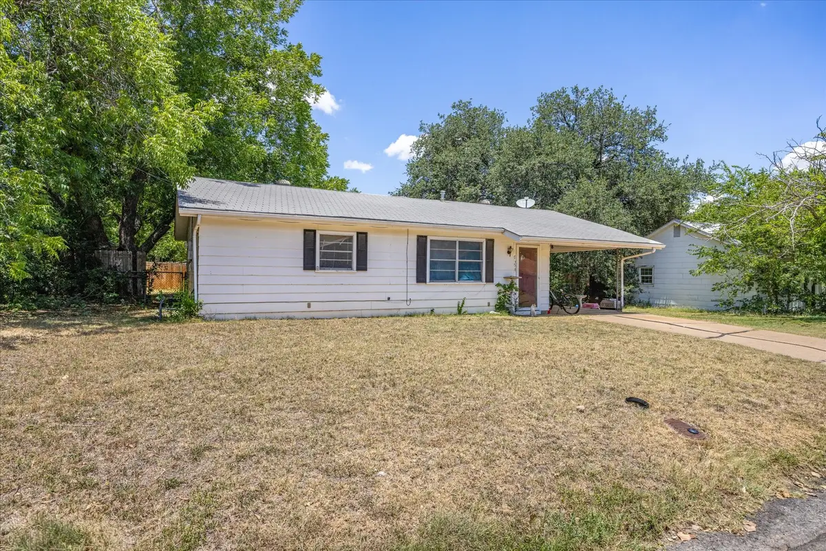 765 W Park Street, Stephenville, TX 76401 - #1