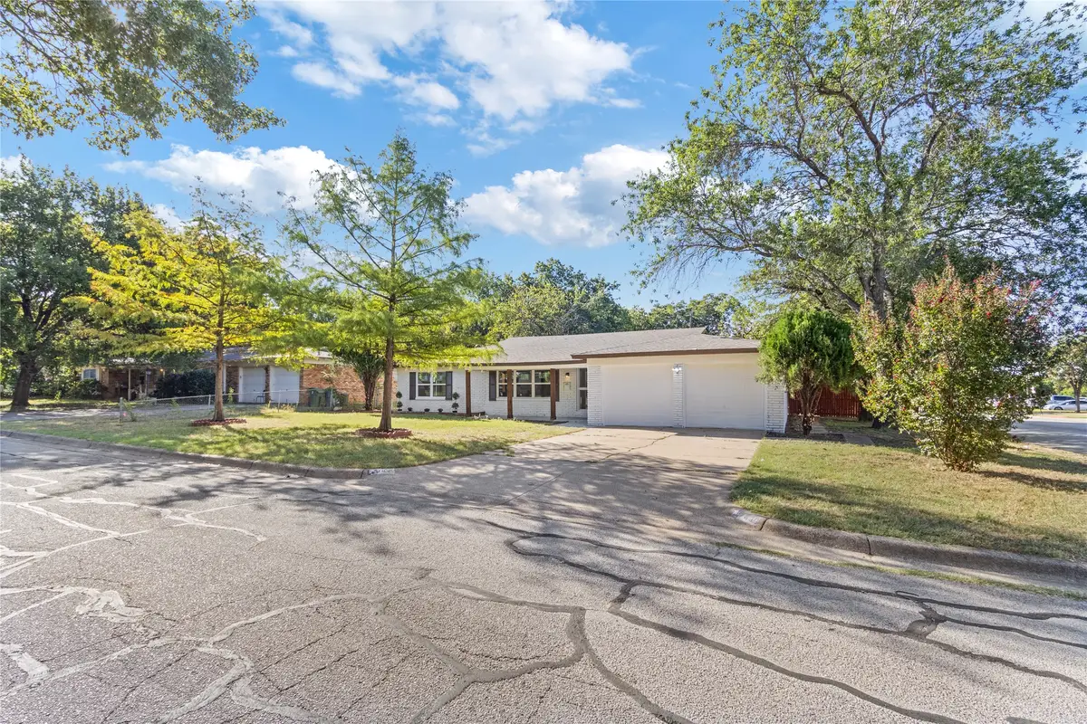7800 Arnold Terrace, North Richland Hills, TX 76180 - #1