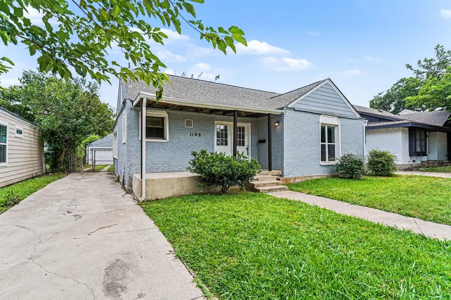 1108 E Robert Street, Fort Worth, TX 76104 - #2