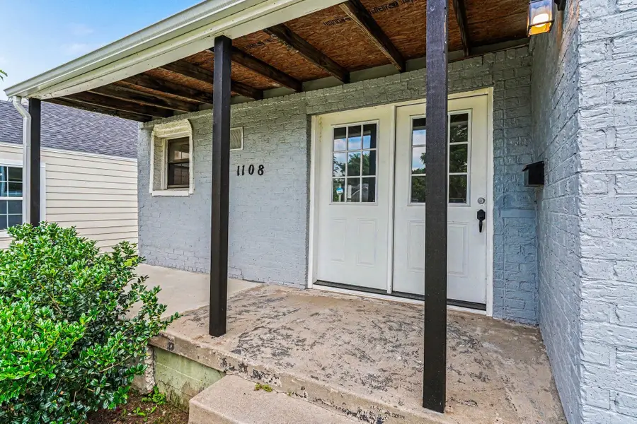 1108 E Robert Street, Fort Worth, TX 76104 - #3